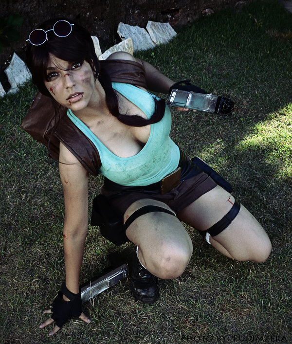 Cosplay Du Jour A Deviner Pixel Cosplay Lara Croft Cosplay