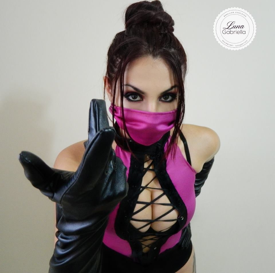 Luna Gabriella cosplay Mileena