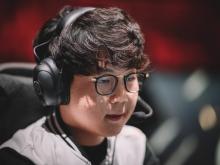 Huni has been open about the difficulties posed by the language barrier.