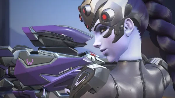 Widowmaker smiling.