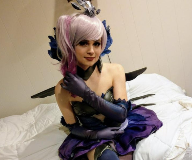  C9 Sneaky Dark Elementalist Lux